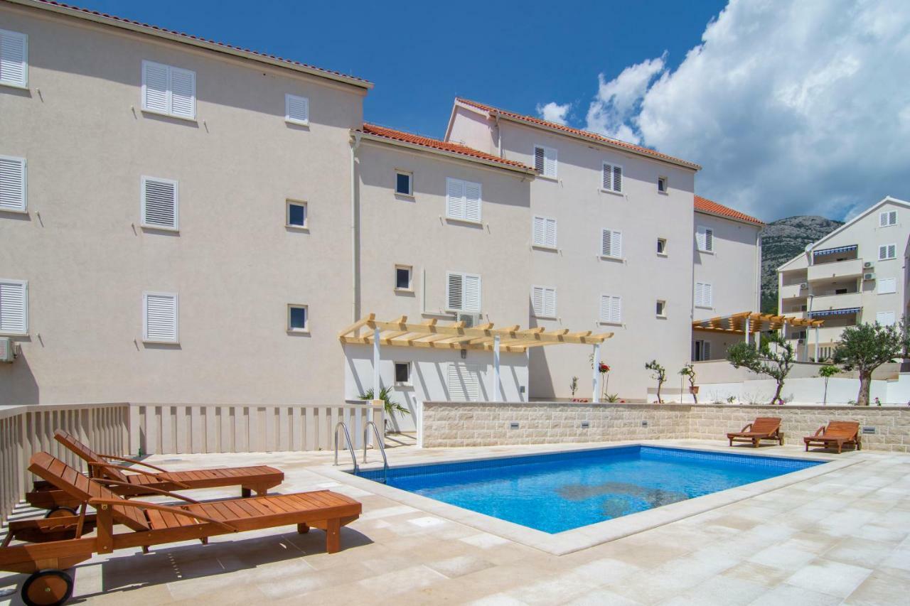 Apartments Sara 2 Bol Exterior foto